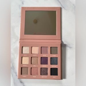 Arbonne eyeshadow palette